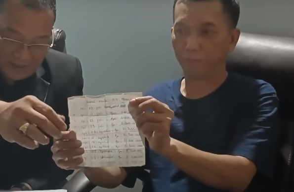 Ayah Pegi Setiawan Tunjukkan Bukti Anaknya Ada di Bandung Saat Pembunuhan Vina