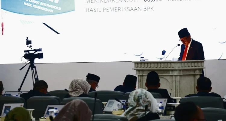 Anggota V BPK RI Ahmadi Noor Supit, menyampaikan progres TLRHP Pemprov Jabar. (Ist)