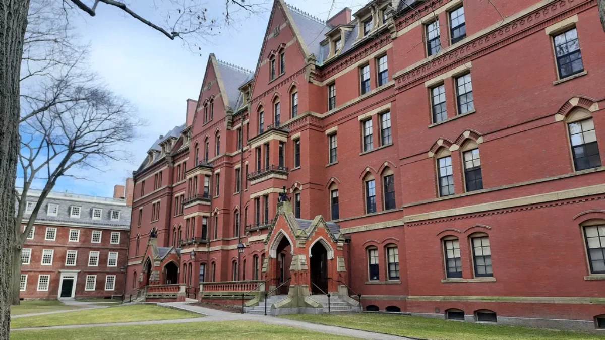 Protes Gaza di Wisuda Harvard, Ratusan Mahasiswa Walk Out