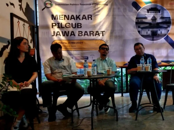 Diskusi menakar Pilgub Jabar yang digelar Indonesian Politics Research & Consulting (IPRC) di Kota Bandung, Senin 13 Mei 2024.