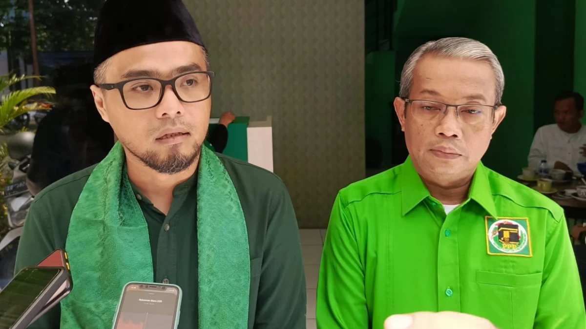 Eka Maulana usai mendaftar penjaringan Bacawalkot Bogor di kantor DPC PPP Kota Bogor, Kamis (16/5). (Yudha Prananda / Jabar Ekspres)