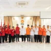Jajaran DPC PDIP Kota Bogor saat menyambangi kantor DPD PKS Kota Bogor. (Yudha Prananda / Jabar Ekspres)