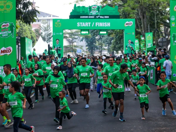Rayakan 50 Tahun di Indonesia, Nestlé MILO Ajak Ribuan Warga Bandung Ikuti Road to MILO ACTIV Indonesia Race 2024 Bandung Series