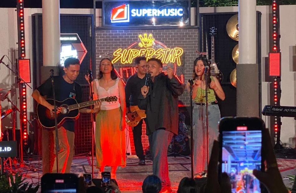 Supermusic Superstar Intimate Session (SSIS) yang digelar di Bogor dan Sukabumi dapat sambutan luar biasa dari pecinta musik tanah air.