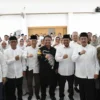 Caption: Sekda Jabar Herman Suryatman menghadiri acara Halalbihalal LLDIKTI bersama APTISI Jabar, ABPPTTSI, dan APPERTI Jabar di Gedung Aptisi Jabar, Kota Bandung, Kamis (2/5/2024).(Foto: Rizal Fs/Biro Adpim Jabar)