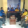 PILKADA KOTA BANJAR: Ketua dan pengurus DPD Golkar Kota Banjar saat bersilaturahmi dengan DPD PAN Kota Banjar baru-baru ini.