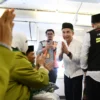 Bey Machmudin Lepas Keberangkatan Jemaah Haji dari Bandara Kertajati (Foto: Yogi Prayoga Dokpim Jabar)