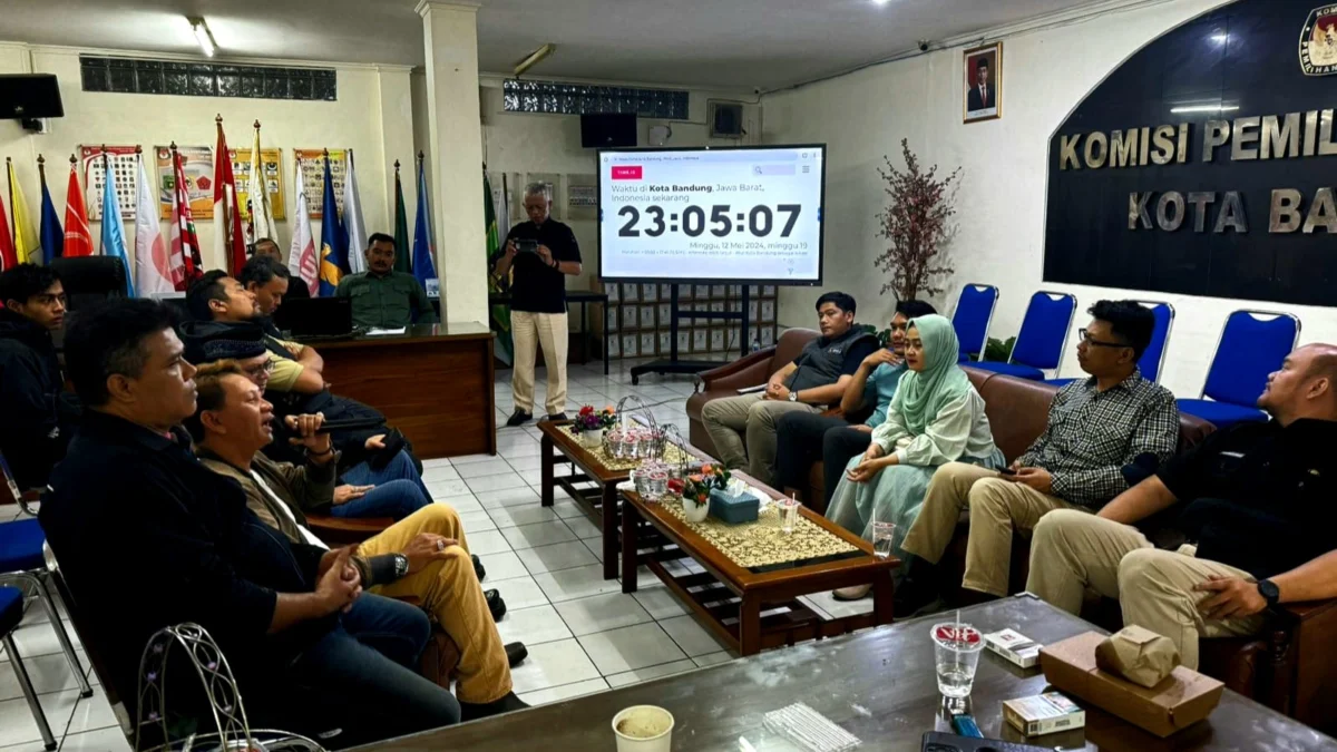 Penerimaan berkas dukungan calon perseorangan di KPU Kota Bandung. (Ist)