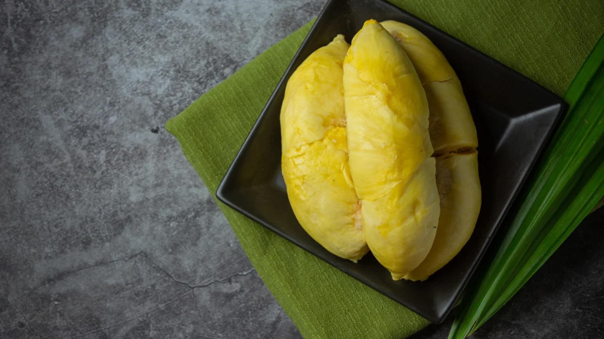 Durian Dikonsumsi Secara Berlebihan? Ketahui Beberapa Bahayanya Bagi Kesehatan (ilustrasi: Freepik)
