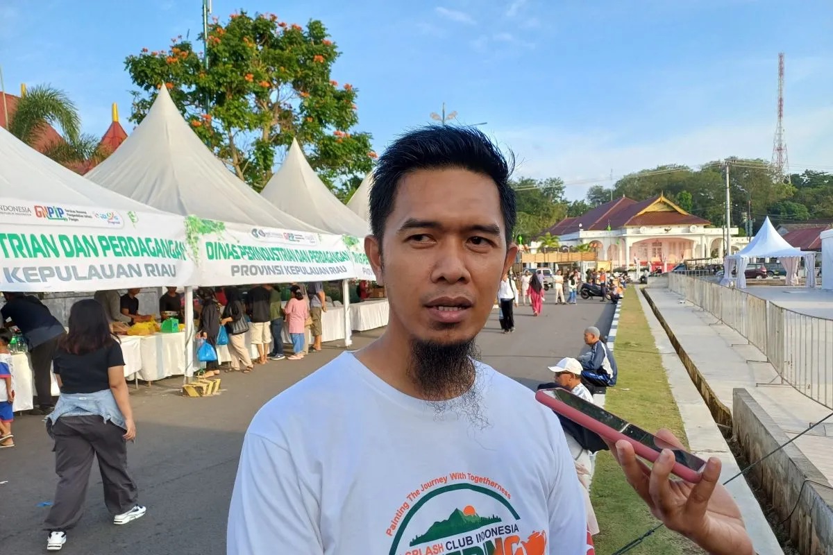 Kepala Cabang Bulog Kota Tanjungpinang Arief Alhadihaq. (Antara)