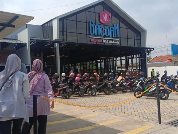 Mie Gacoan telah membuka outletnya di Kota Banjar Jawa Barat baru-baru ini. Diharapkan, bisnis kuliner di Kota Banjar semakin ramai. (Cecep Herdi/Jabar Ekspres)