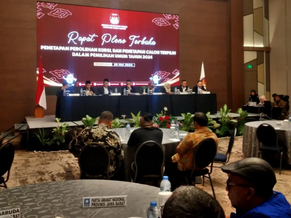 Rapat pleno penetapan kursi dan DPRD Jabar terpilh, Selasa (28/5)