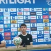 Kiper Persib Bandung, Kevin Rey Mendoza mengaku siap mencuri kemenangan di kandang Bali United. (Sadam Husen / Jabarekspres)