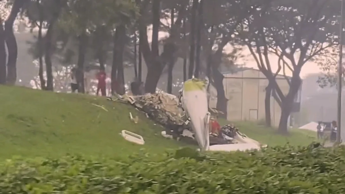 Pesawat jatuh di BSD City, Serpong, Tangerang Selatan, Minggu 19 Mei 2024-Istimewa-