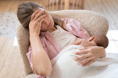 ILUSTRASI Baby Blues Syndrome yang diduga diderita polwan yang bakar suaminya. (freepik)