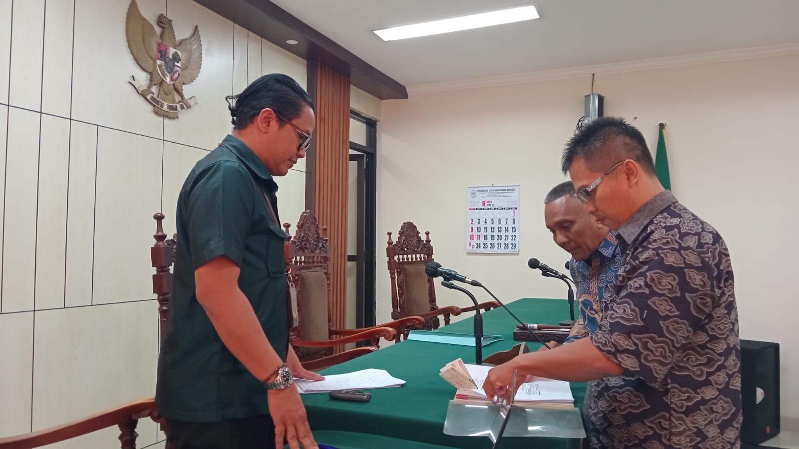 Kuasa Hukum Tamansari Puri Bali, Budiyana saat Pemeriksaan Persiapan Perkara di PTUN Bandung /Sadam Husen