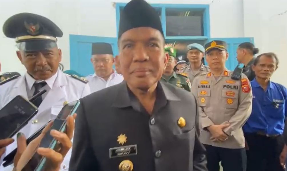 Pj Bupati Bandung Barat, Arsan Lagif ditemui usai menghadiri pelantikan perpanjangan kepala desa di wilayah Kecamatan Cipatat. Rabu (5/6). Dok istimewa