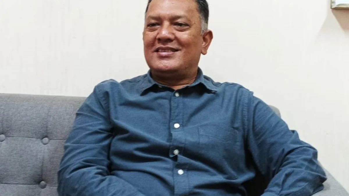 Pengurus DPC PDIP Kota Bandung Folmer Siswanto Silalahi saat memberikan keterangan mengenai Fun Bike to Tribute Soekarno pada Minggu 9 Juni 2024.