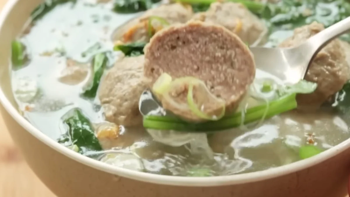 Resep Bakso Sapi Enak dan Kenyal, Menu Idul Adha 2024/ YouTube Devina Hermawan