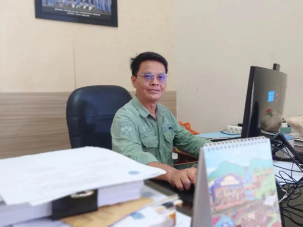 Kepala Bidang Pendapatan BPKPD Kota Banjar Jodi Kusmajadi saat ditemui di ruang kerjanya, Selasa 4 Juni 2024. (Cecep Herdi/Jabar Ekspres)
