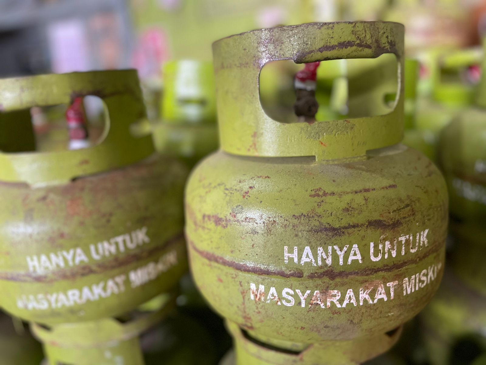 Beli Gas LPG 3 kilogram diwajibkan menyertakan KTP. Selasa (4/6). Dok Jabar Ekspres