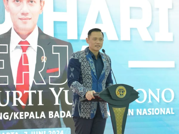 Menteri ATR/BPN, Agus Harimurti Yudhoyono (AHY) melakukan pertemuan dengan insan pers Jakarta, Jumat (07/06/2024)/ Dok. Humas Kementerian Agraria dan Tata Ruang/ Badan Pertanahan Nasional