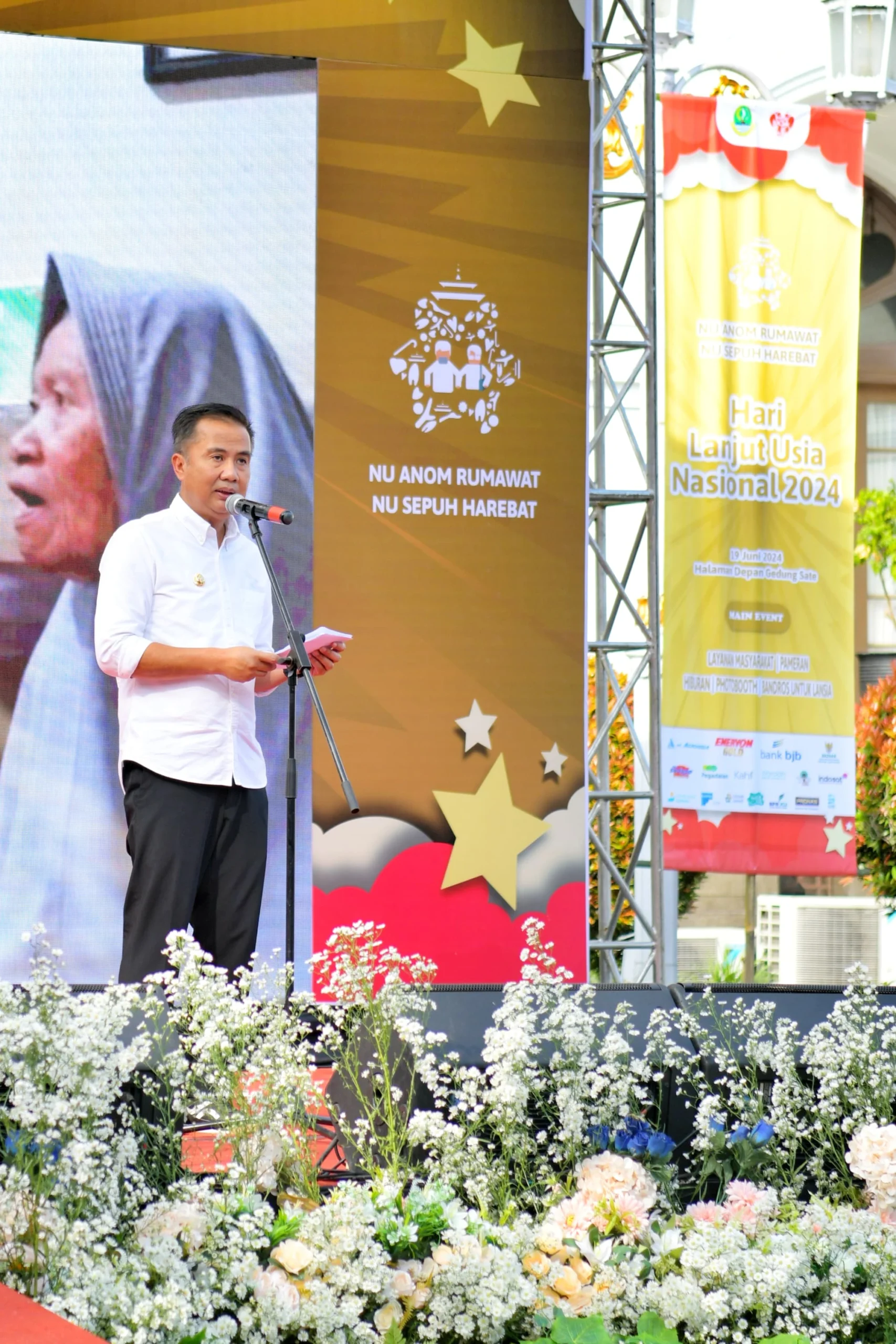 HARI LANJUT USIA NASIONAL 2024 Bey Machmudin: Lansia Sumber Inspirasi dan Pengetahuan bagi Generasi Muda