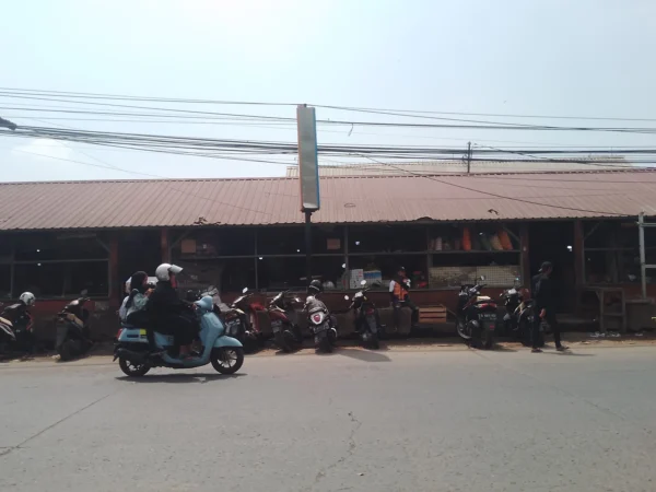 Pasar Ciparay di wilayah Desa Ciparay, Kecamatan Ciparay, Kabupaten Bandung yang diwacanakan akan direvitalisasi. (Yanuar/Jabar Ekspres)