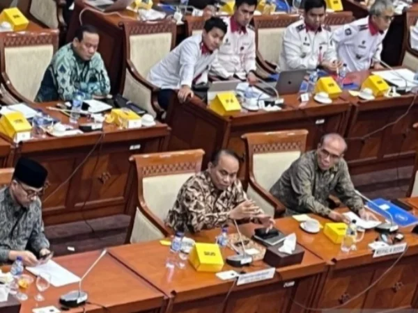 Menteri Komunikasi dan Informatika Budi Arie dalam Rapat Kerja Komisi I DPR RI, Jakarta, Kamis (27/6). Foto/ANTARA