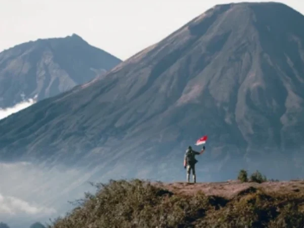 Ini Dia Rekomendasi 7 Gunung yang Cocok Didaki Saat Rayakan Kemerdekaan 17 Agustus