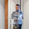 Pj Gubernur Jabar Bey Machmudin menghadiri Penandatanganan Perjanjian Pemegang Saham (Shareholder Agreement-SHA) antara bank bjb dengan Pemerintah Provinsi Jambi sebagai perwakilan dari seluruh pemegang saham Bank Jambi di T-Tower bank bjb, Jakarta Selatan