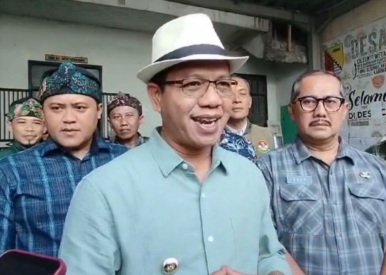 Dinamika Pilkada di Kabupaten Bandung saat ini sudah mulai memanas. Beberapa Prati Politik telah jalin koalisi untuk membentuk poros koalisi.
