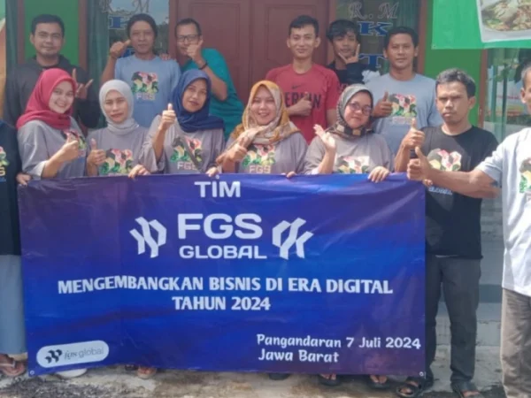 Para member aplikasi FGS Global yang kini pusing karena ditinggal admin.