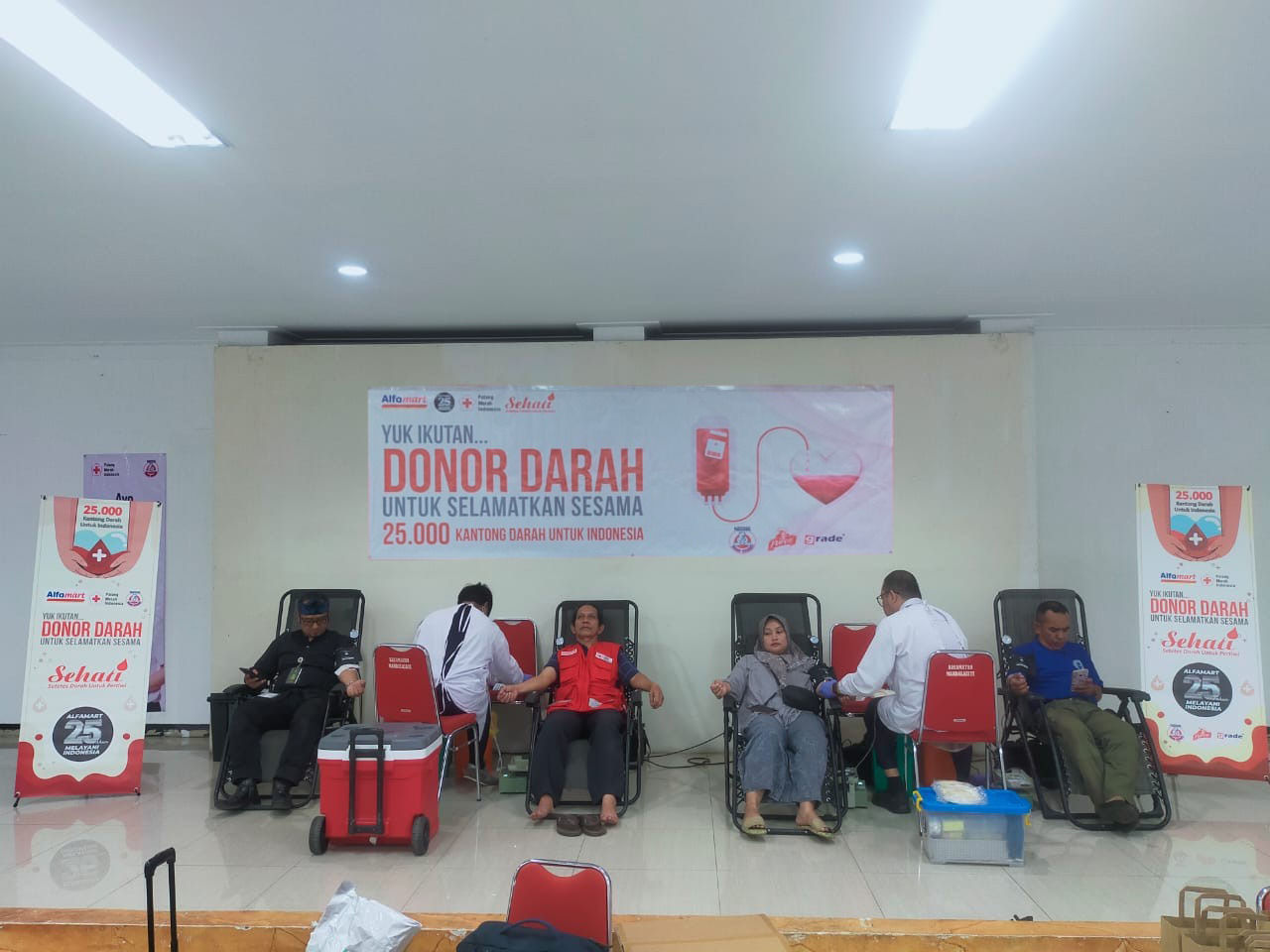 Kado Ultah 25 Tahun Alfamart, 25.000 Kantong Darah untuk Sesama