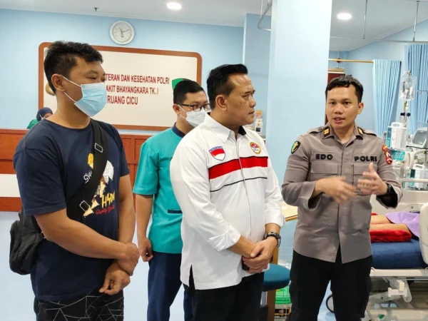 Kepala BP3MI Jawa Barat Jenguk Pekerja Migran Indonesia Yang Alami Pendarahan Otak