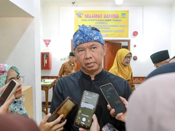 Pengadaan Barang dan Jasa Pemerintah Kota Bandung saat ini tengah menjadi sorotan. Terlebih belum lama ini Kejari menggeledah ULP.