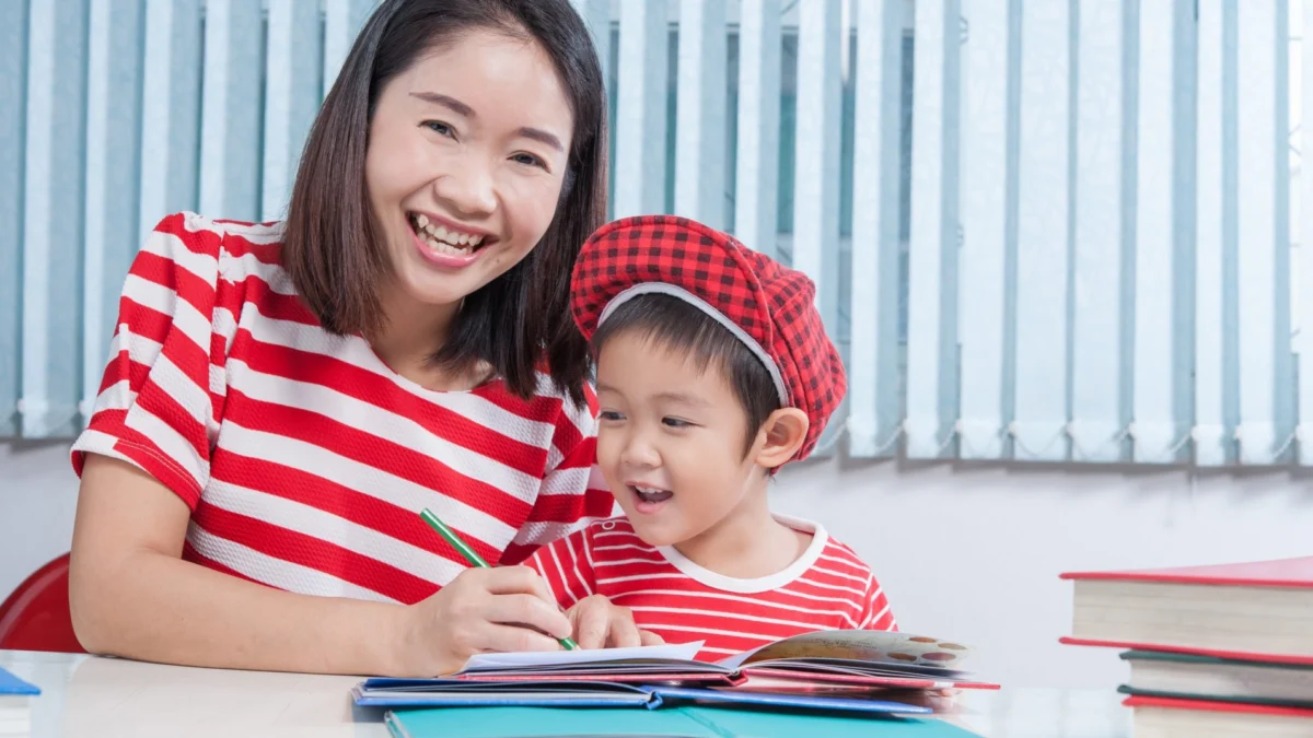 Rahasia Ibu Pintar yang Bikin Anak Jenius