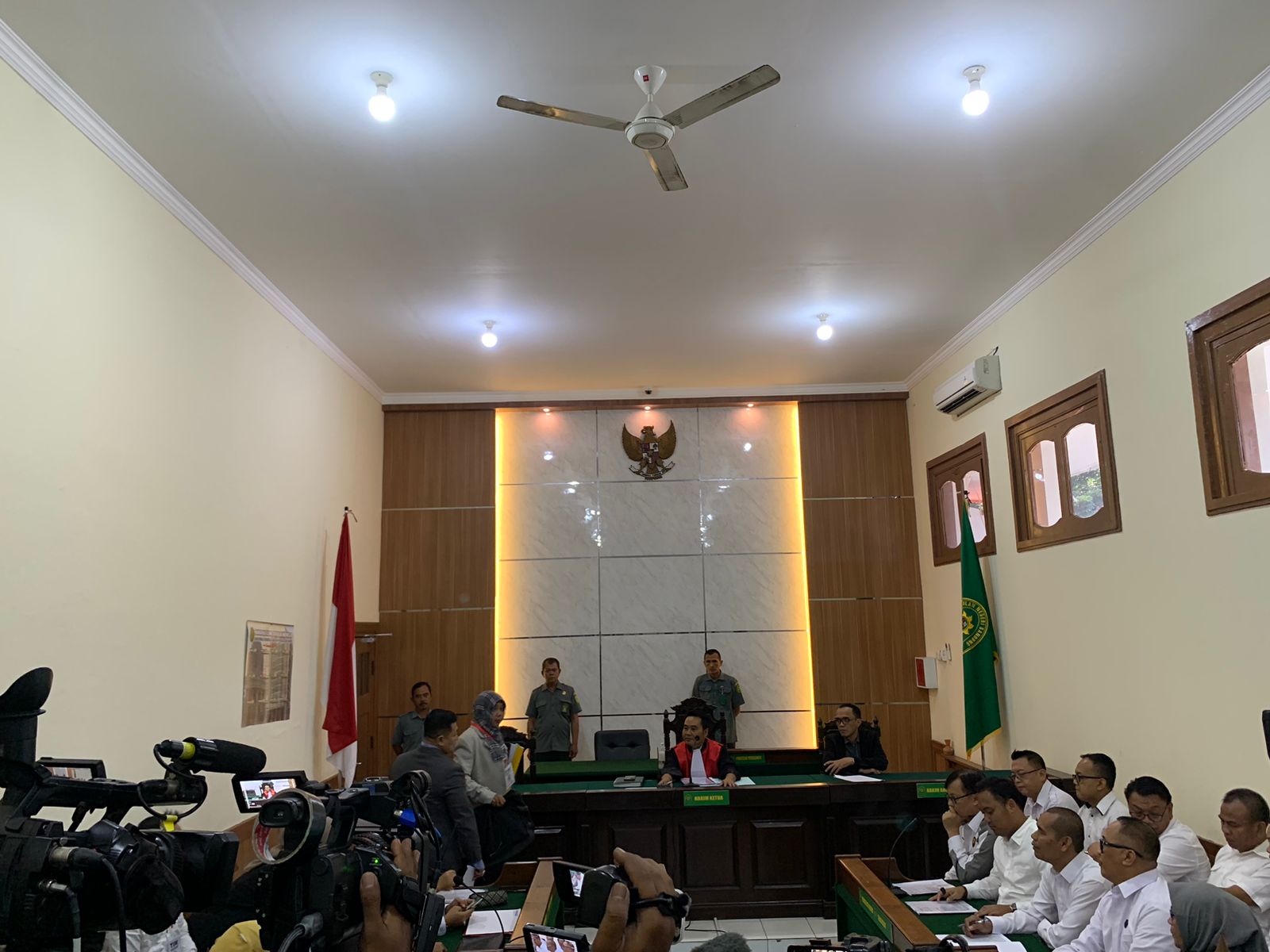 Jalannya sidang praperadilan Pegi yang digelar PN Bandung, Selasa (2/7). (Sadam Husen / JE)