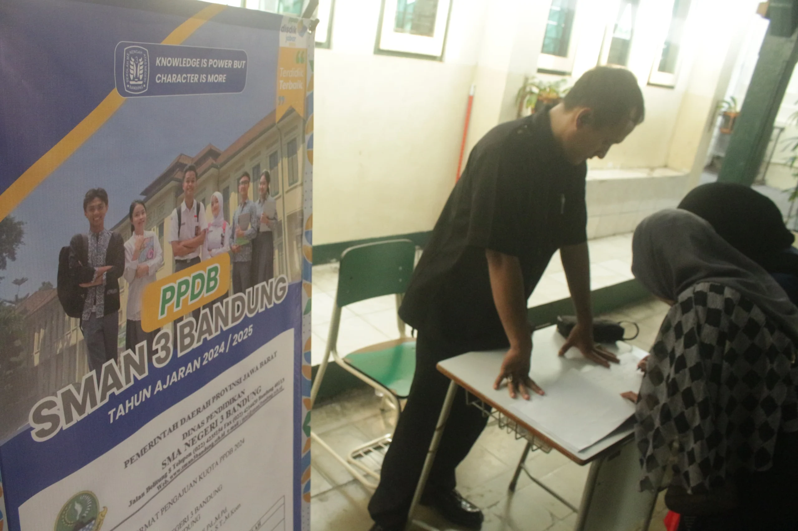 Ist. Proses pendaftaran PPDB 2024 tahap 2 di Jabar. Foto Pandu Muslim Jabar Ekspres.