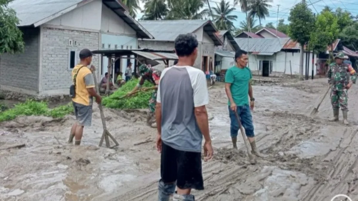 71 Rumah Warga di Desa Bobo Sulawesi Tengah Terendam Banjir Lumpur. Foto/ANTARA