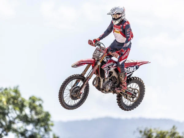 Crosser Astra Honda Tuntaskan Perjuangan di MXGP Lombok