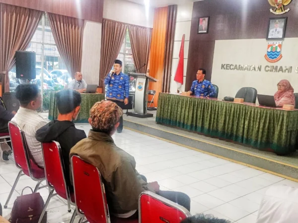 Doc. Sosialisasi DPKP dalam Peningkatan Kualitas Kawasan Kumuh di Aula Kecamatan Cimahi Selatan (Ist)