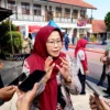Doc. Kepala Sekolah SMPN 1 Cimahi, Sri Mulyaningsih Usai Sosialisasi Gerakan Simpanan Pelajar (Foto: Mong/ Jabar Ekspress)
