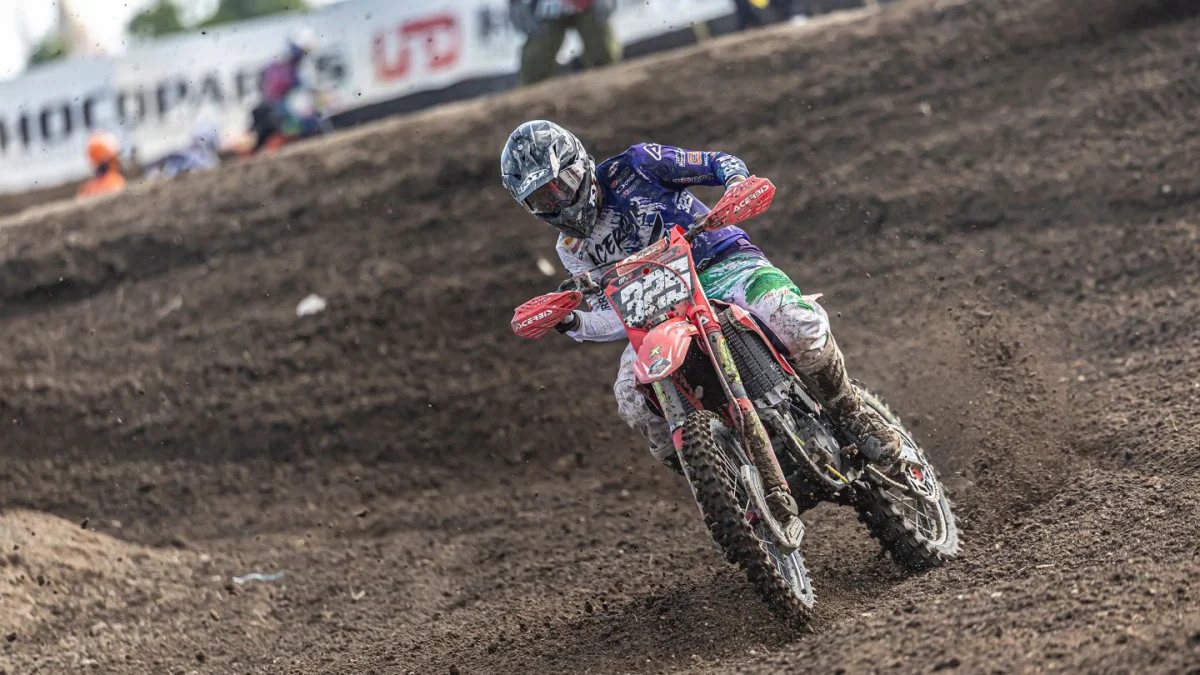 Adel Bersama CRF250R Berjuang Taklukan MXGP di Republik Ceko