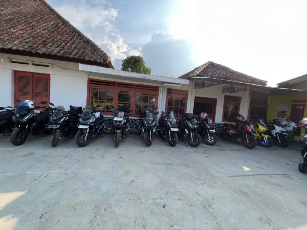 Sunmori ADV Riders Bandung ke Gunung Padang Cianjur
