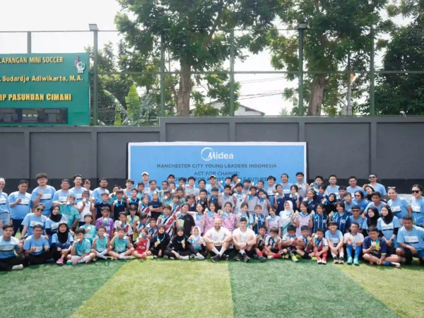 Midea dan Manchester City Menyelenggarakan Fase Terbaru dari Inisiatif Komunitas Sepak Bola Global di Bandung, Indonesia