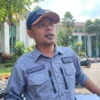 Koordinator koalisi lima serikat pekerja di Kabupaten Bandung Barat, Dede Rahmat. Kamis (15/8). Dok Jabar Ekspres