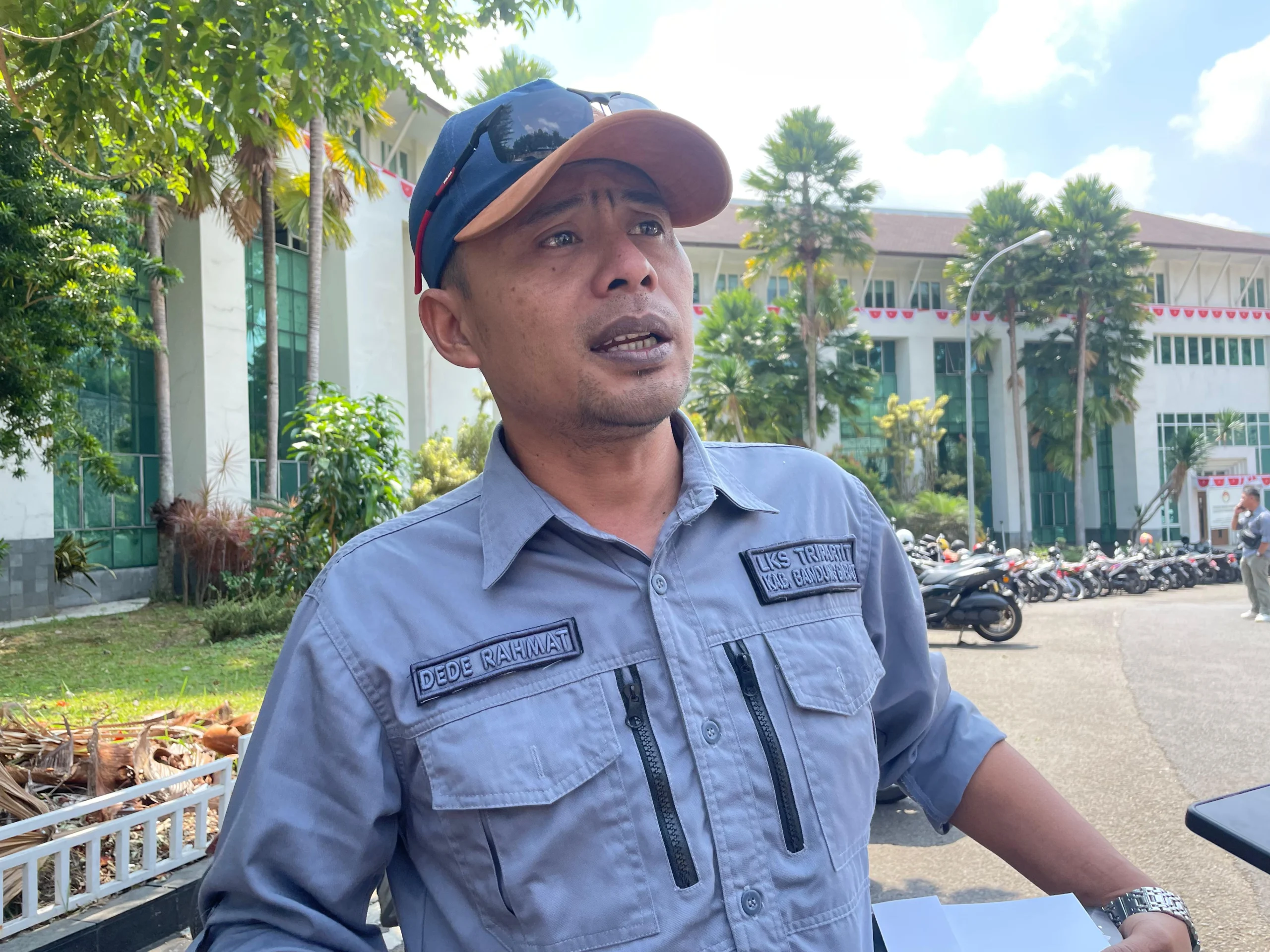 Koordinator koalisi lima serikat pekerja di Kabupaten Bandung Barat, Dede Rahmat. Kamis (15/8). Dok Jabar Ekspres