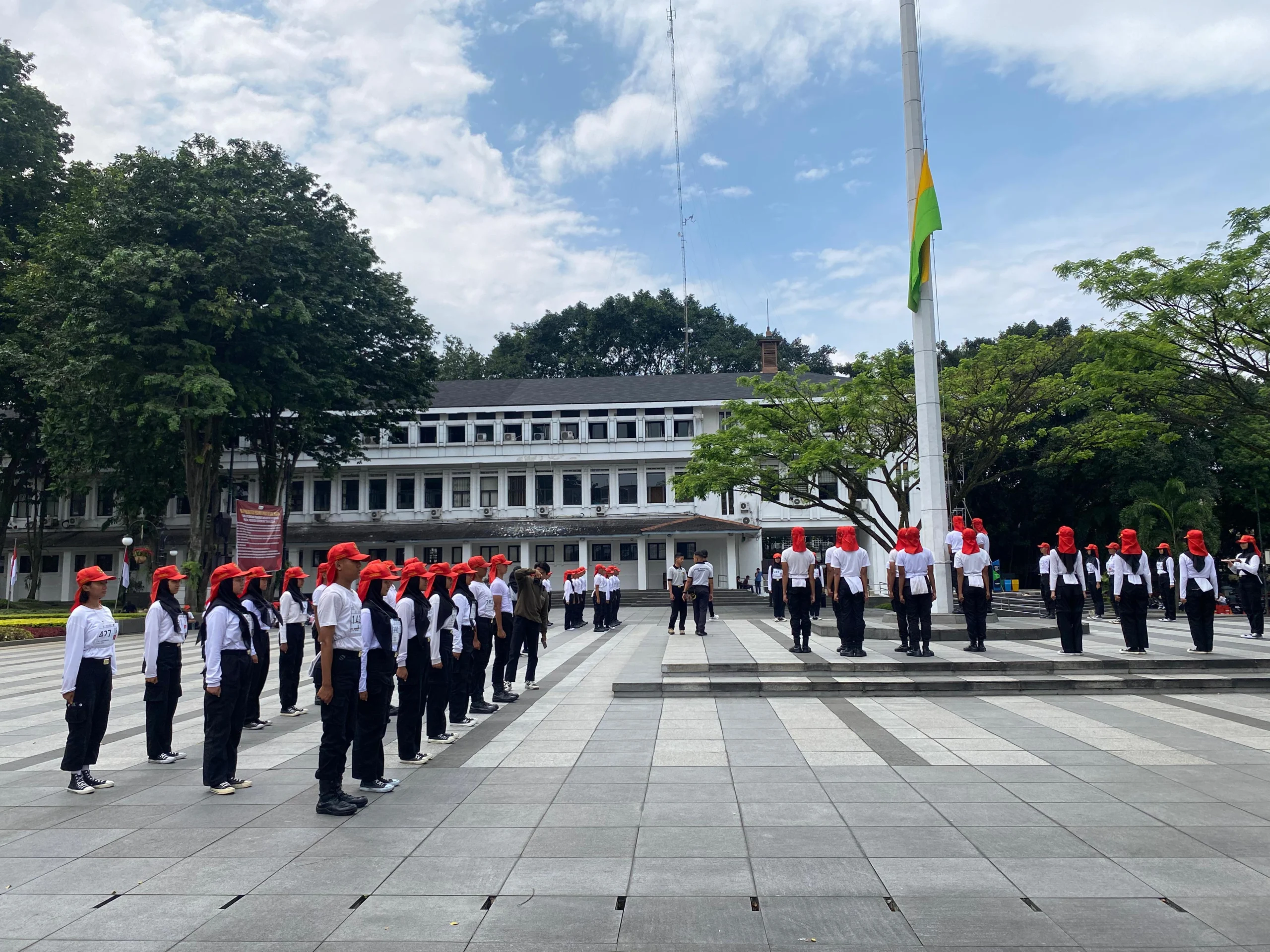 Lebih Dekat dengan Paskibraka Kota Bandung Jelang Peringatan HUT ke-79 RI