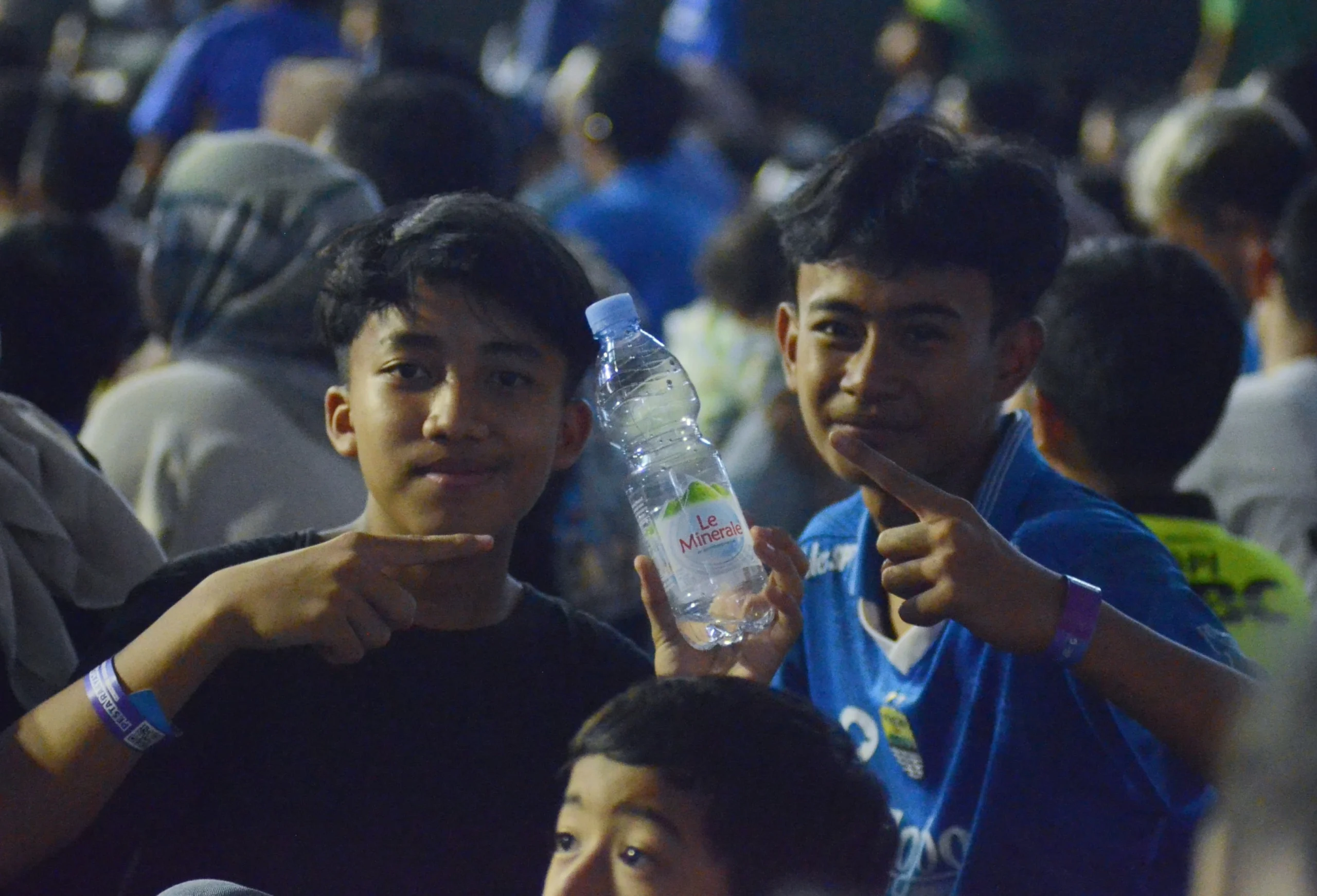 Brand air minuman ternama Le Minerale menyepakati sebagai sponsorship dan akan menjadi minuman resmi para pemain Persib Bandung dan bobotoh